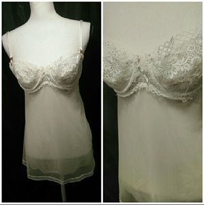 VICTORIA'S SECRET | [NwoT]Ivory Mesh Chemise!